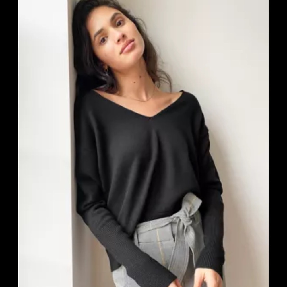 Aritzia Wilfred Cyprie sweater black XS